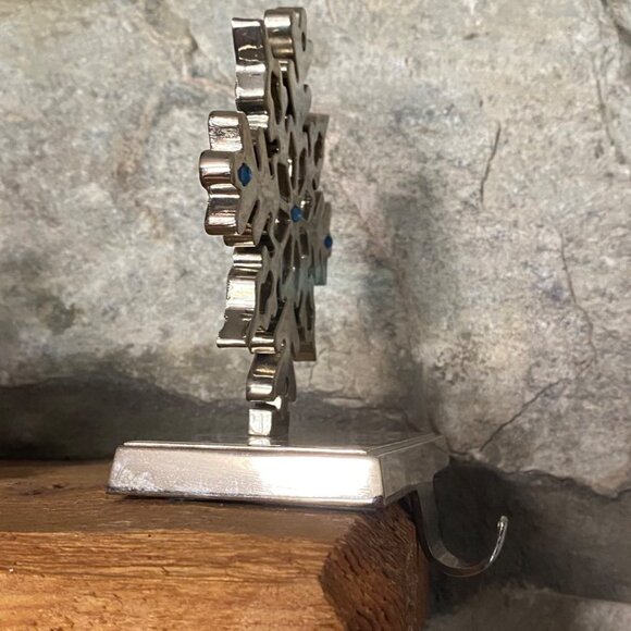 Silver Snowflake Stocking Holder With Blue Accents - Set 0f 2 - Picture 4 of 6